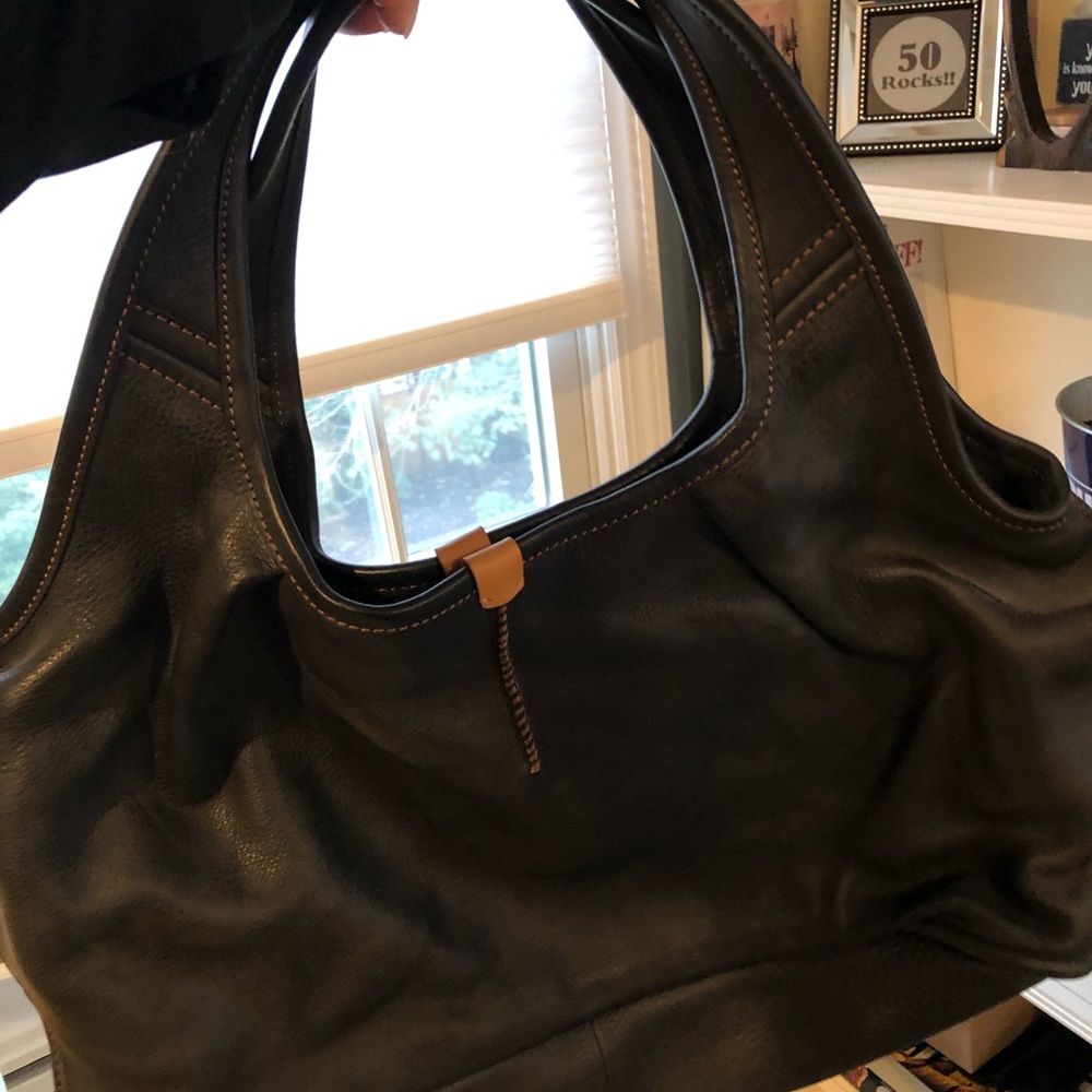 UGGS bag in black gently used.  Brand new UGGS grey shoes sneaker size 10! - Picture 8 of 9